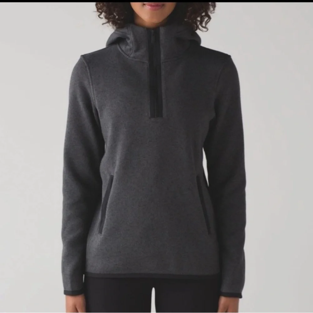 Lululemon It’s Fleecing Cold Pullover Hoodie in Heathered Black/Black Size 10